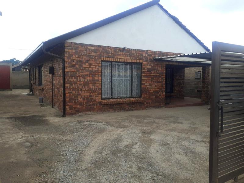 3 Bedroom Property for Sale in Jabavu Gauteng