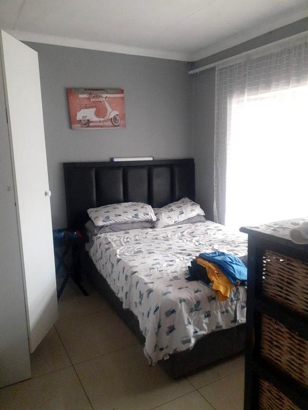 3 Bedroom Property for Sale in Jabavu Gauteng