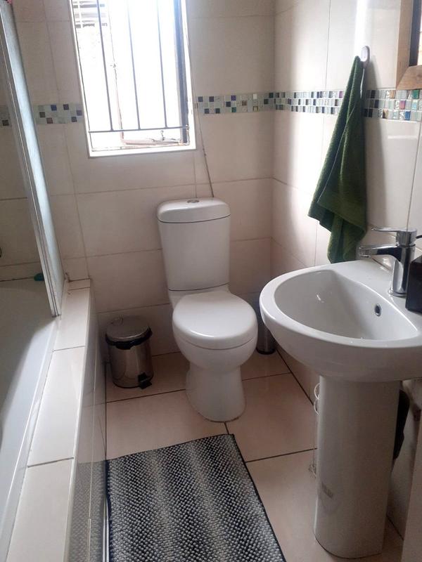 3 Bedroom Property for Sale in Jabavu Gauteng