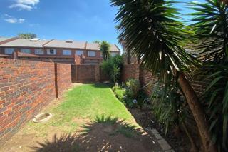 3 Bedroom Property for Sale in Brackenhurst Gauteng