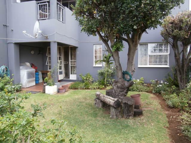 2 Bedroom Property for Sale in Linmeyer Gauteng