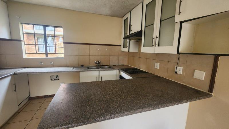 To Let 3 Bedroom Property for Rent in Noordwyk Gauteng