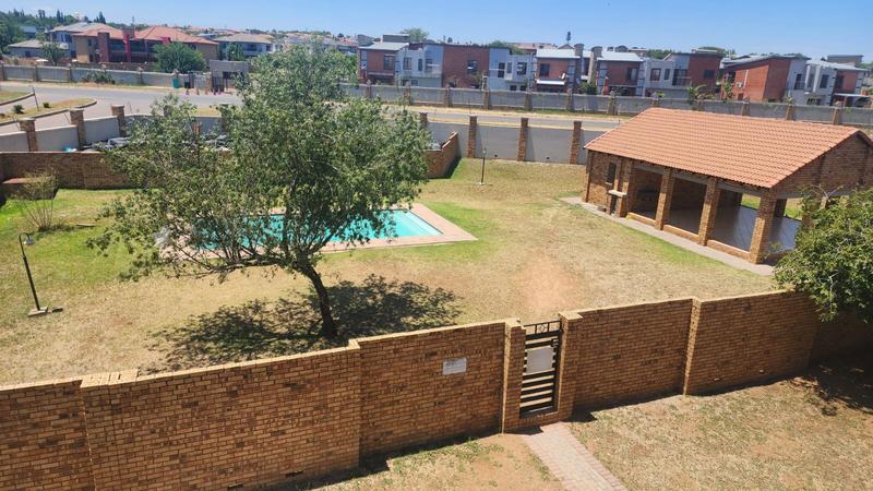 To Let 3 Bedroom Property for Rent in Noordwyk Gauteng