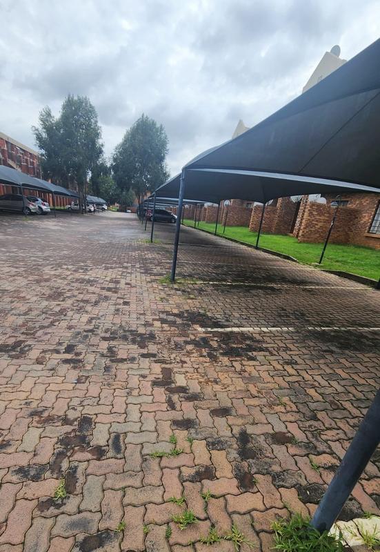 To Let 3 Bedroom Property for Rent in Noordwyk Gauteng