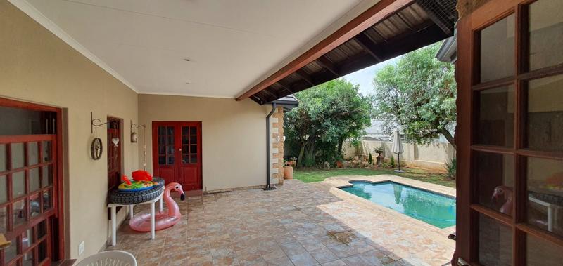 3 Bedroom Property for Sale in Brentwood Gauteng