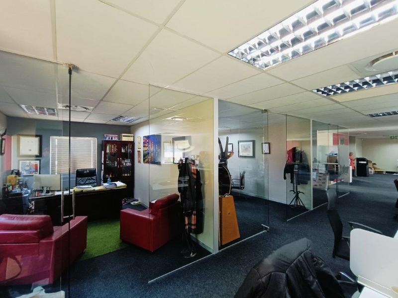 To Let commercial Property for Rent in Strubensvallei Gauteng