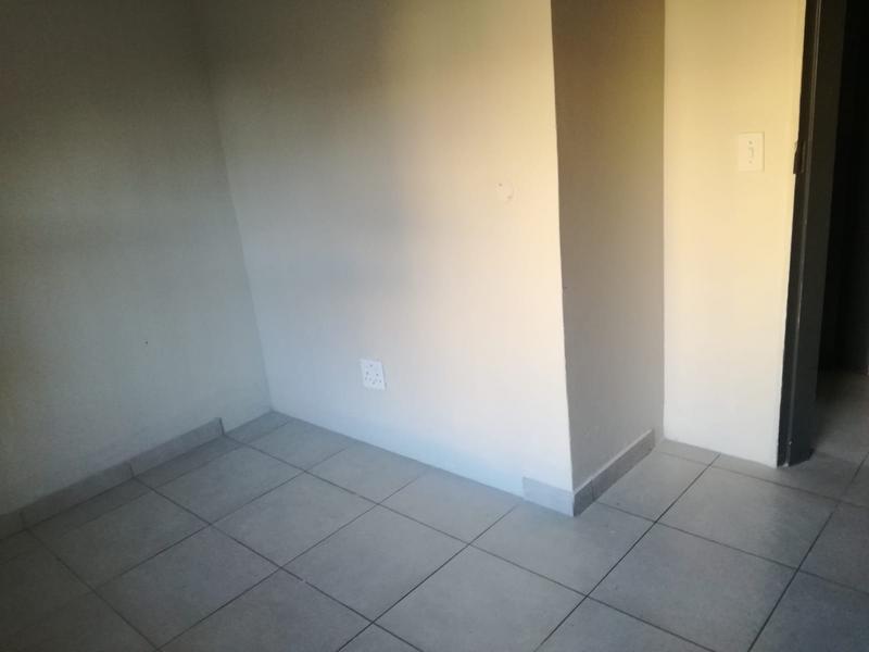 To Let 2 Bedroom Property for Rent in Eldorado Park Gauteng