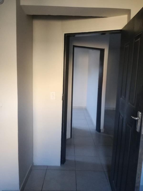 To Let 2 Bedroom Property for Rent in Eldorado Park Gauteng