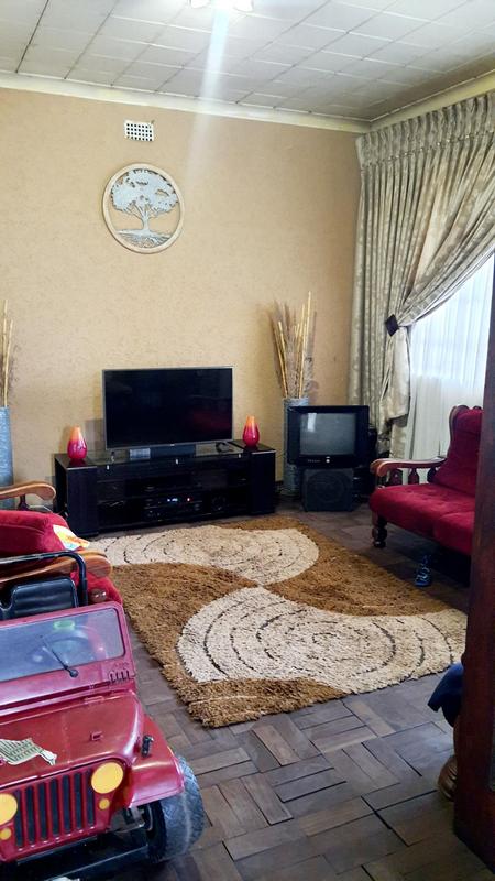 To Let 3 Bedroom Property for Rent in Chiawelo Gauteng