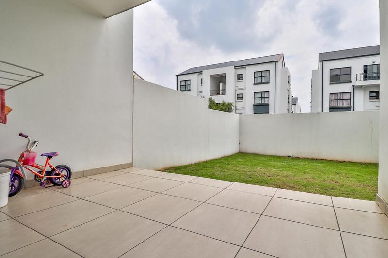 To Let 3 Bedroom Property for Rent in Greenstone Hill Gauteng