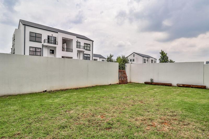 To Let 3 Bedroom Property for Rent in Greenstone Hill Gauteng