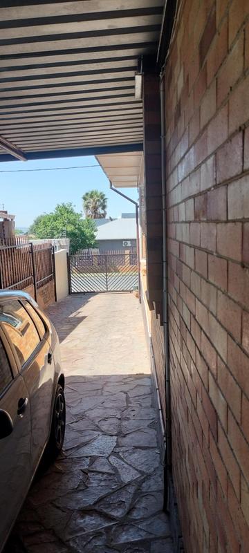 3 Bedroom Property for Sale in Crosby Gauteng