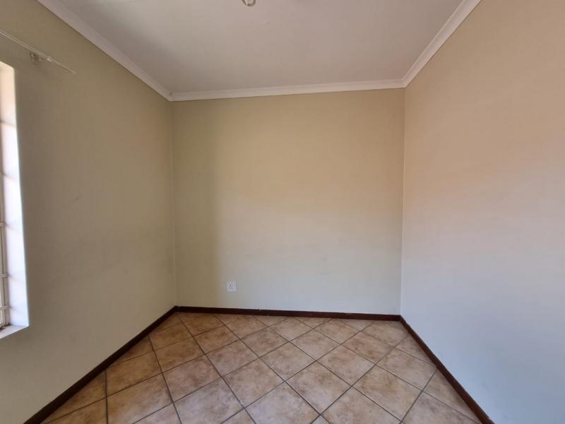 To Let 2 Bedroom Property for Rent in Mooikloof Ridge Gauteng