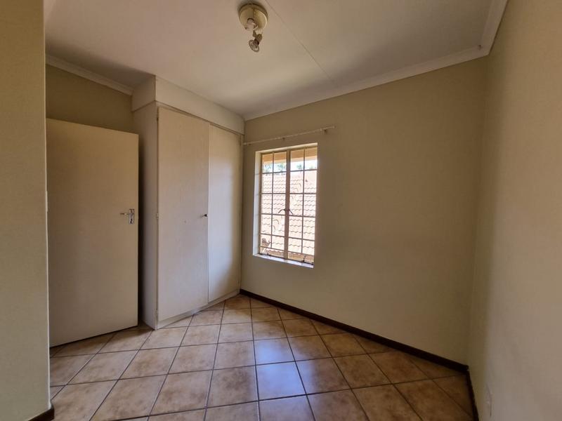 To Let 2 Bedroom Property for Rent in Mooikloof Ridge Gauteng