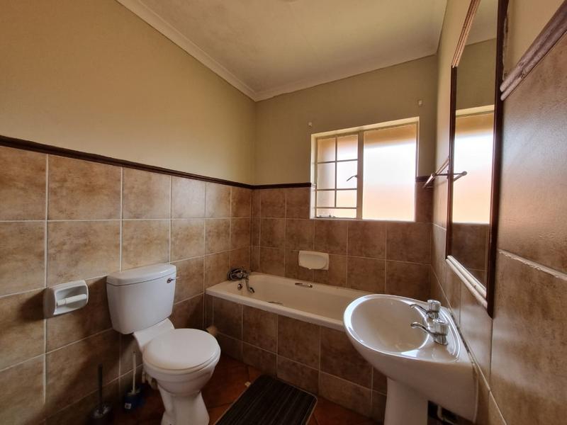 To Let 2 Bedroom Property for Rent in Mooikloof Ridge Gauteng