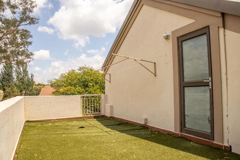 To Let 3 Bedroom Property for Rent in Sunninghill Gauteng