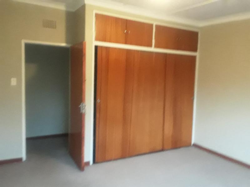 To Let 1 Bedroom Property for Rent in Roodepoort Gauteng