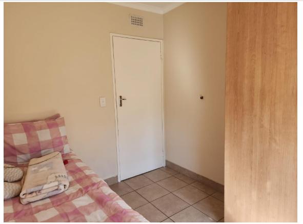 3 Bedroom Property for Sale in Thatch Hill Estate Gauteng