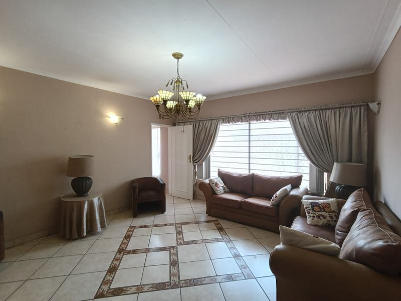 To Let 1 Bedroom Property for Rent in Edelweiss Gauteng