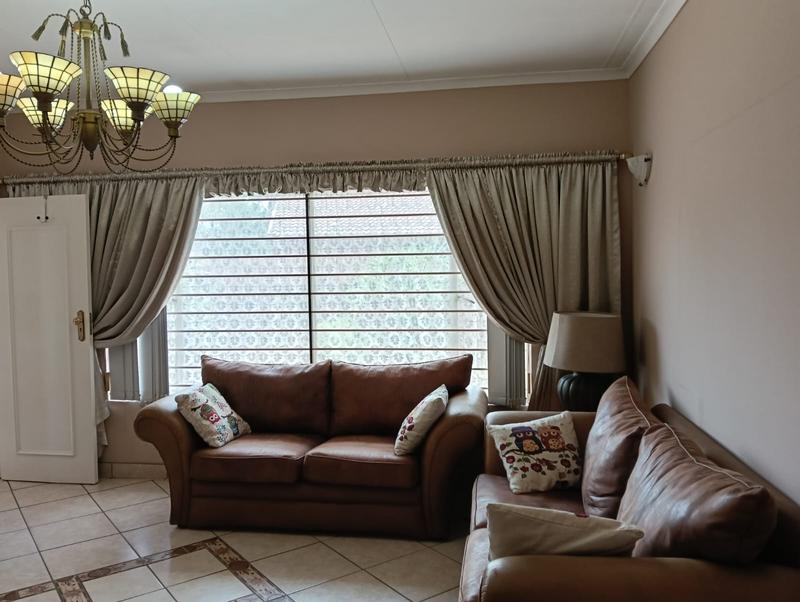 To Let 1 Bedroom Property for Rent in Edelweiss Gauteng