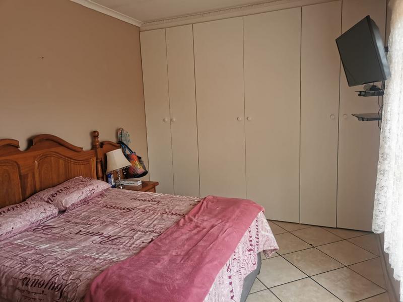 To Let 1 Bedroom Property for Rent in Edelweiss Gauteng