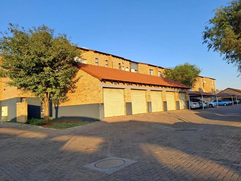 To Let 2 Bedroom Property for Rent in The Orchards Gauteng