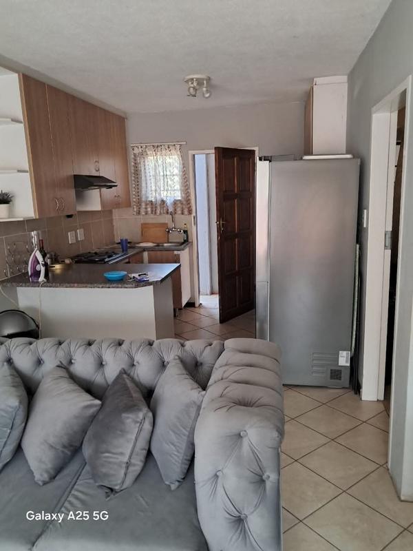 To Let 2 Bedroom Property for Rent in The Orchards Gauteng