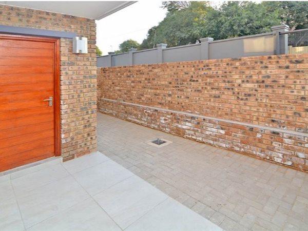 To Let 2 Bedroom Property for Rent in Northgate Gauteng