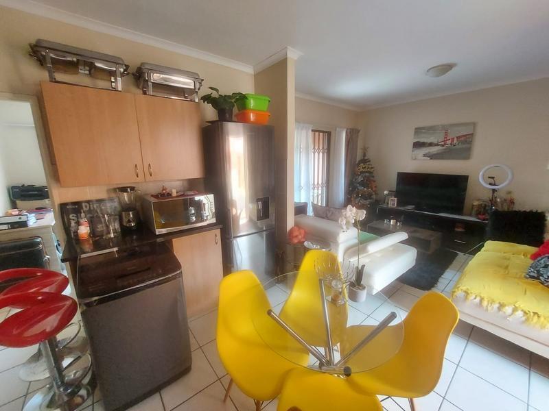 2 Bedroom Property for Sale in Summerfields Estate Gauteng