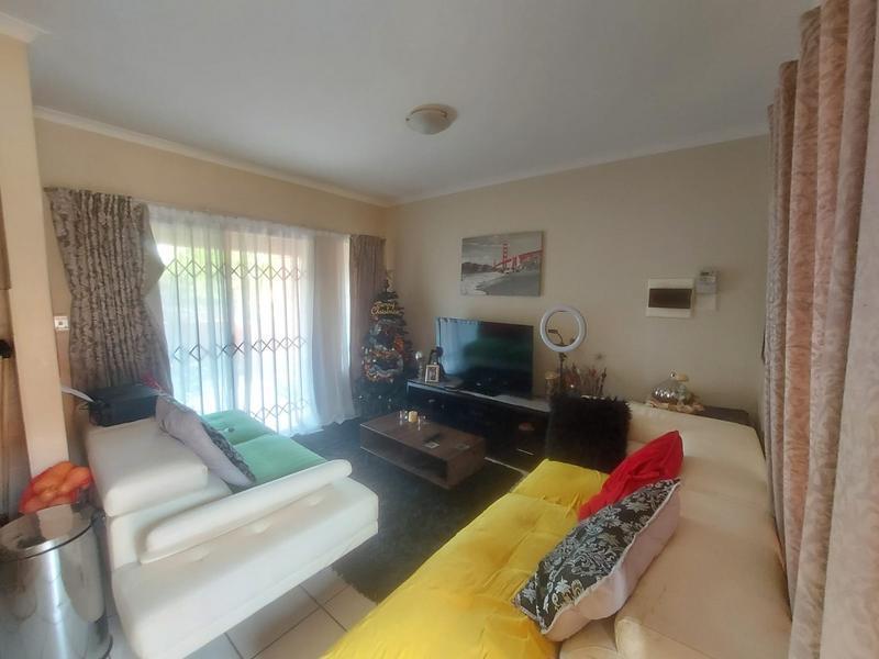 2 Bedroom Property for Sale in Summerfields Estate Gauteng