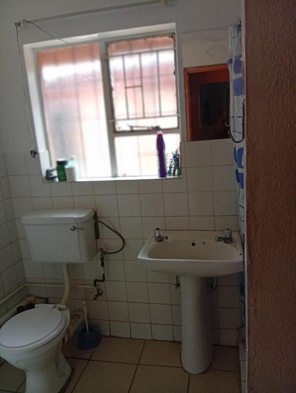 To Let 3 Bedroom Property for Rent in Tulisa Park Gauteng