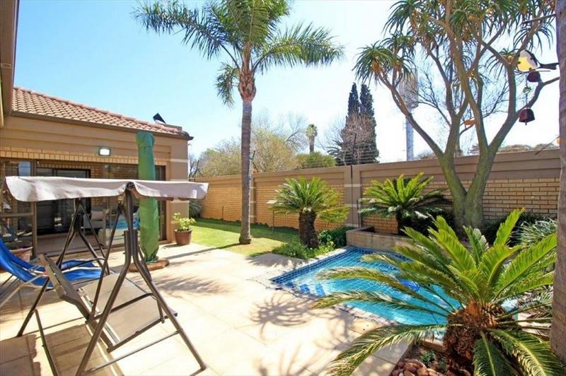 3 Bedroom Property for Sale in Bartlett Gauteng