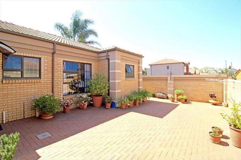 3 Bedroom Property for Sale in Bartlett Gauteng