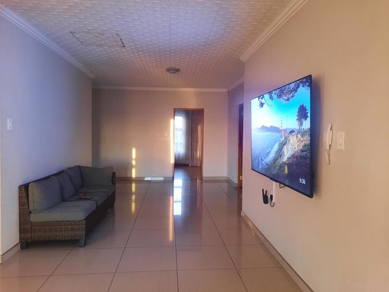 To Let 5 Bedroom Property for Rent in Vanderbijlpark SE 4 Gauteng