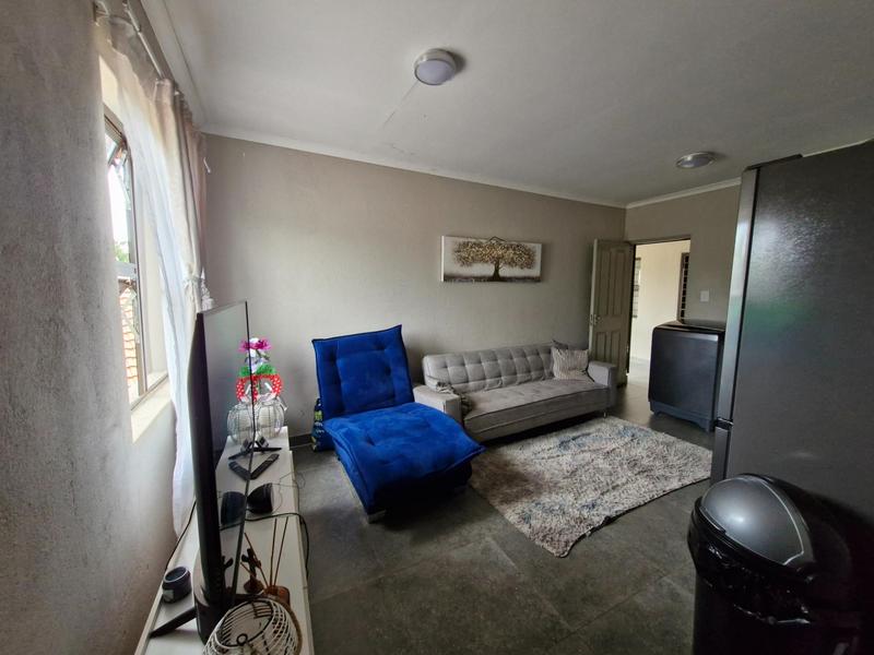 To Let 1 Bedroom Property for Rent in Birch Acres Gauteng