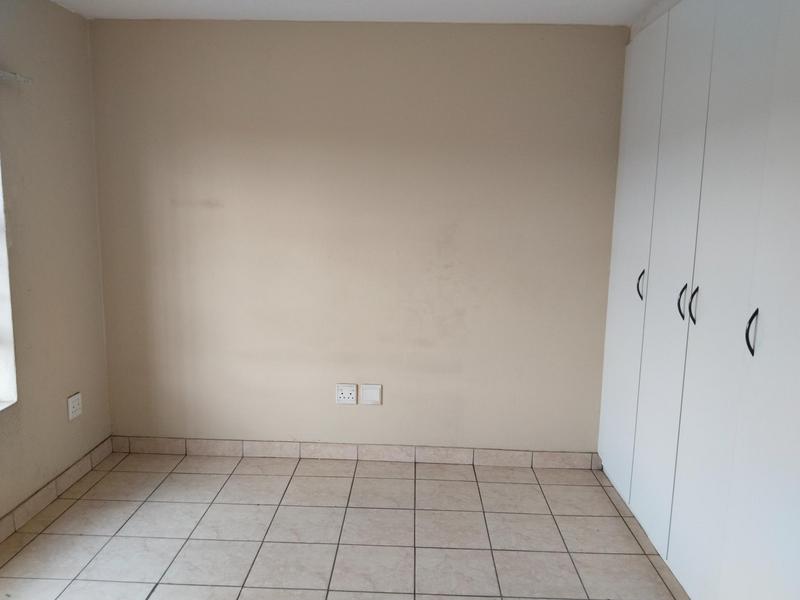 1 Bedroom Property for Sale in Honeypark Gauteng