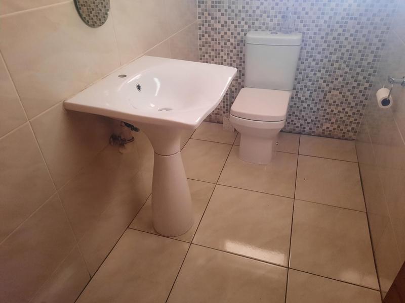 To Let 5 Bedroom Property for Rent in Vanderbijlpark SE 4 Gauteng