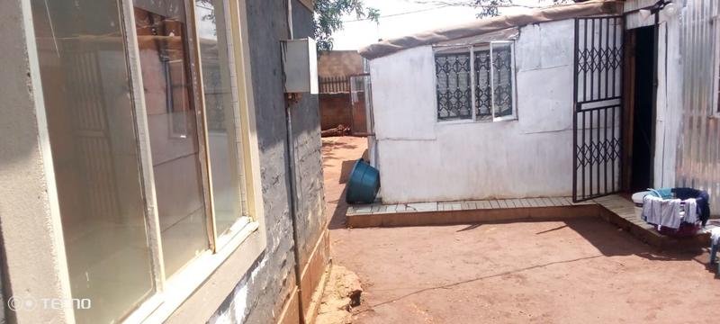 1 Bedroom Property for Sale in Roodebult Gauteng