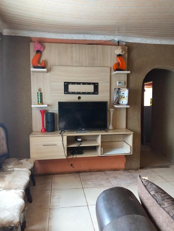 3 Bedroom Property for Sale in Roodekop Gauteng