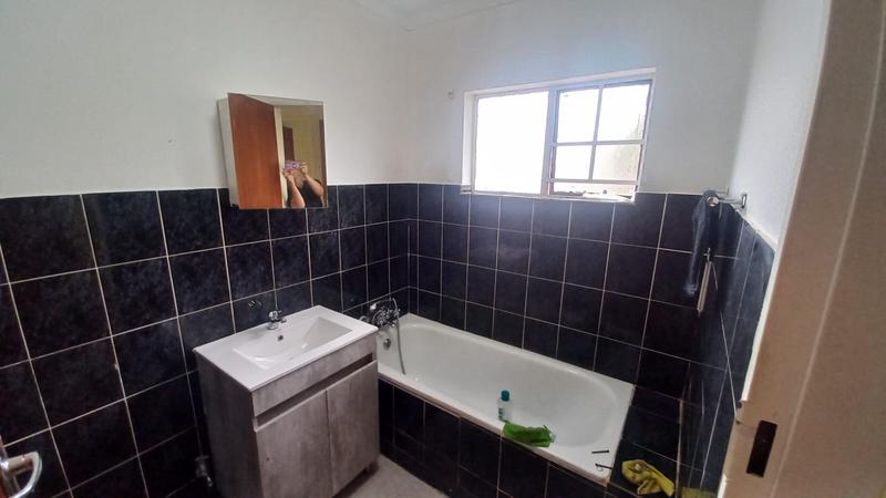 To Let 3 Bedroom Property for Rent in Elandspoort Gauteng