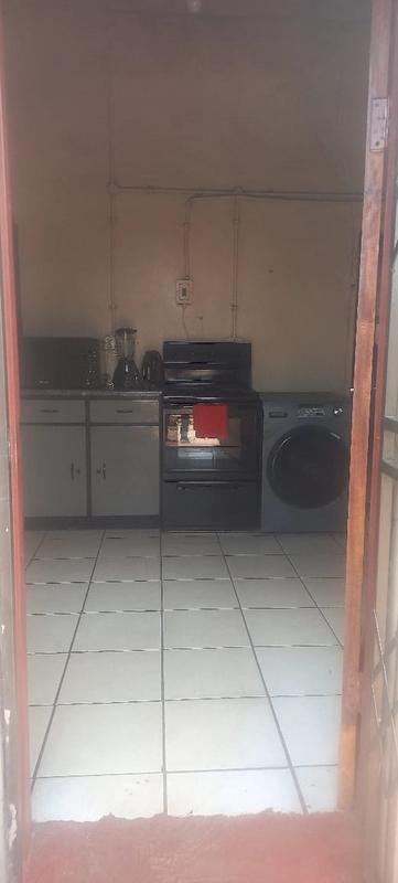 2 Bedroom Property for Sale in Naledi Gauteng