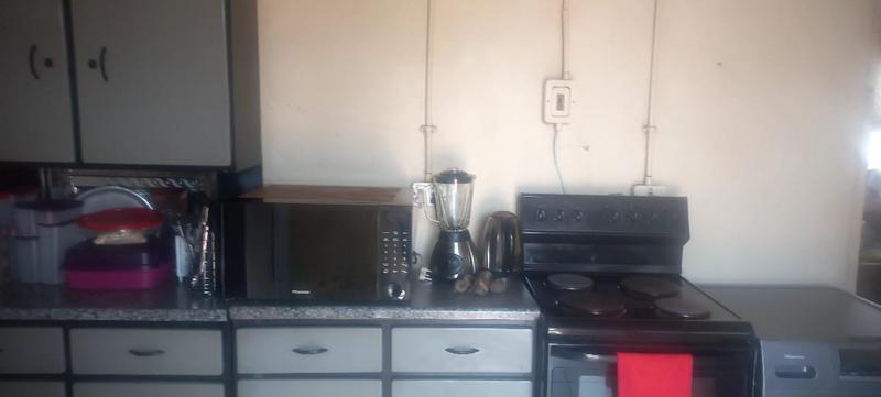 2 Bedroom Property for Sale in Naledi Gauteng