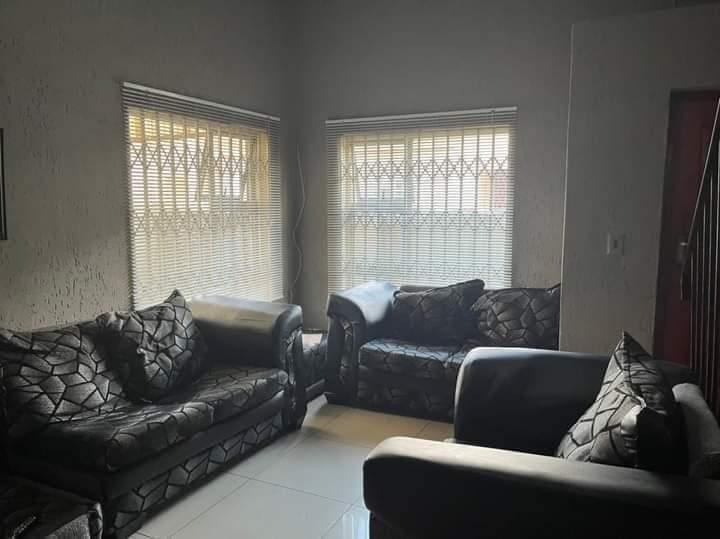 3 Bedroom Property for Sale in Protea North Gauteng