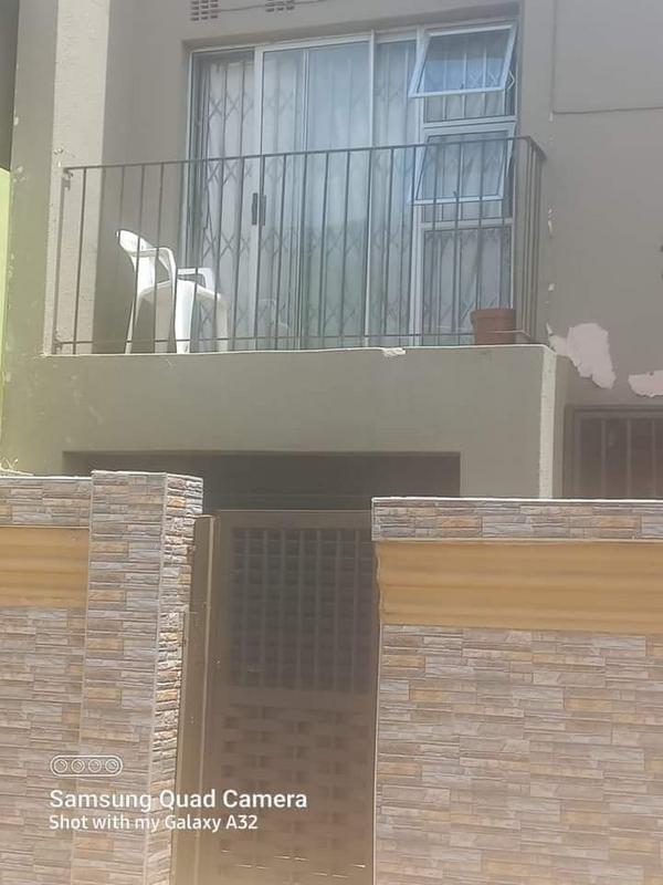 3 Bedroom Property for Sale in Protea North Gauteng