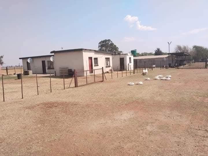 3 Bedroom Property for Sale in Luipaardsvlei Gauteng