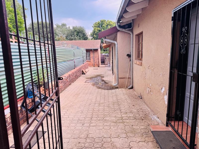 To Let 0 Bedroom Property for Rent in Kensington Gauteng