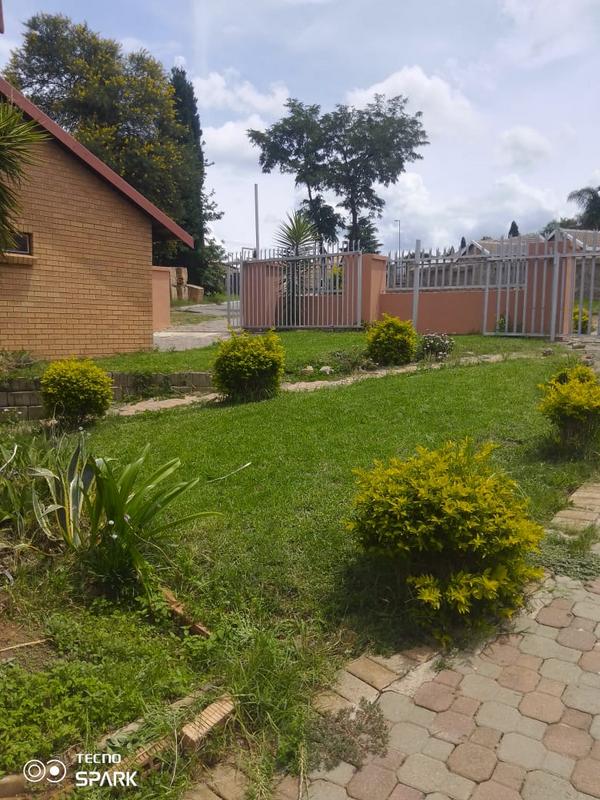 To Let 3 Bedroom Property for Rent in Country View Gauteng