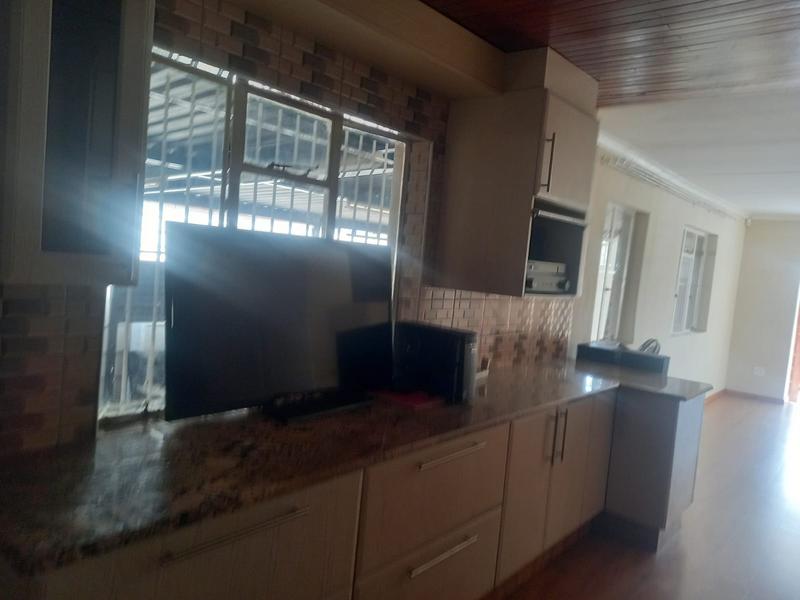 4 Bedroom Property for Sale in Meadowdale Gauteng