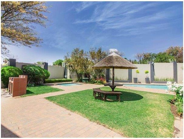 To Let 2 Bedroom Property for Rent in Magaliessig Gauteng