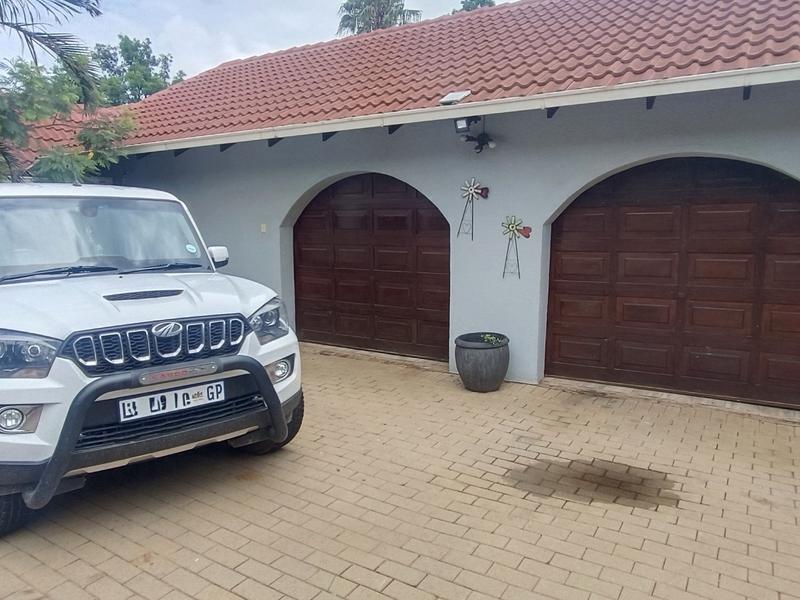 7 Bedroom Property for Sale in Wonderboom Gauteng